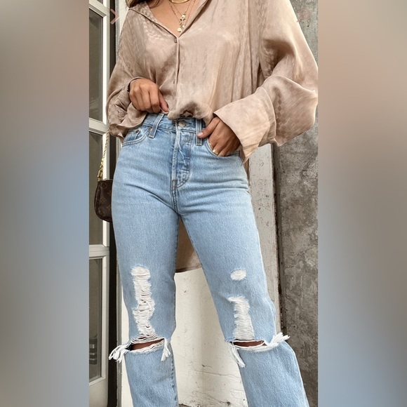 Levi's Luxor Found Out Wedgie distressed ripped jeans NWT - Picture 3 of 7